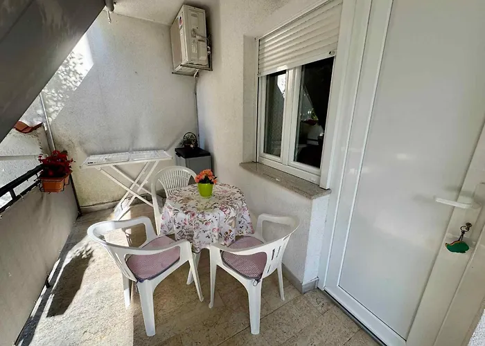 In 42073 Apartament