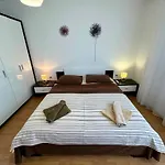 In 42073 * 자드라보노